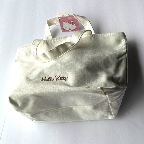 Miniso Sanrio Hello Kitty Trapezoid lunch bag - Picture 4 of 8